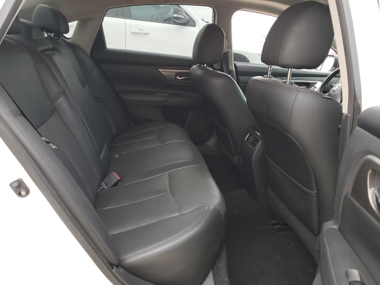 2015 Nissan Altima VIN 1N4AL3APXFN886158 Copart auction photo, rear end / minor dent/scratches damage thumbnail 10