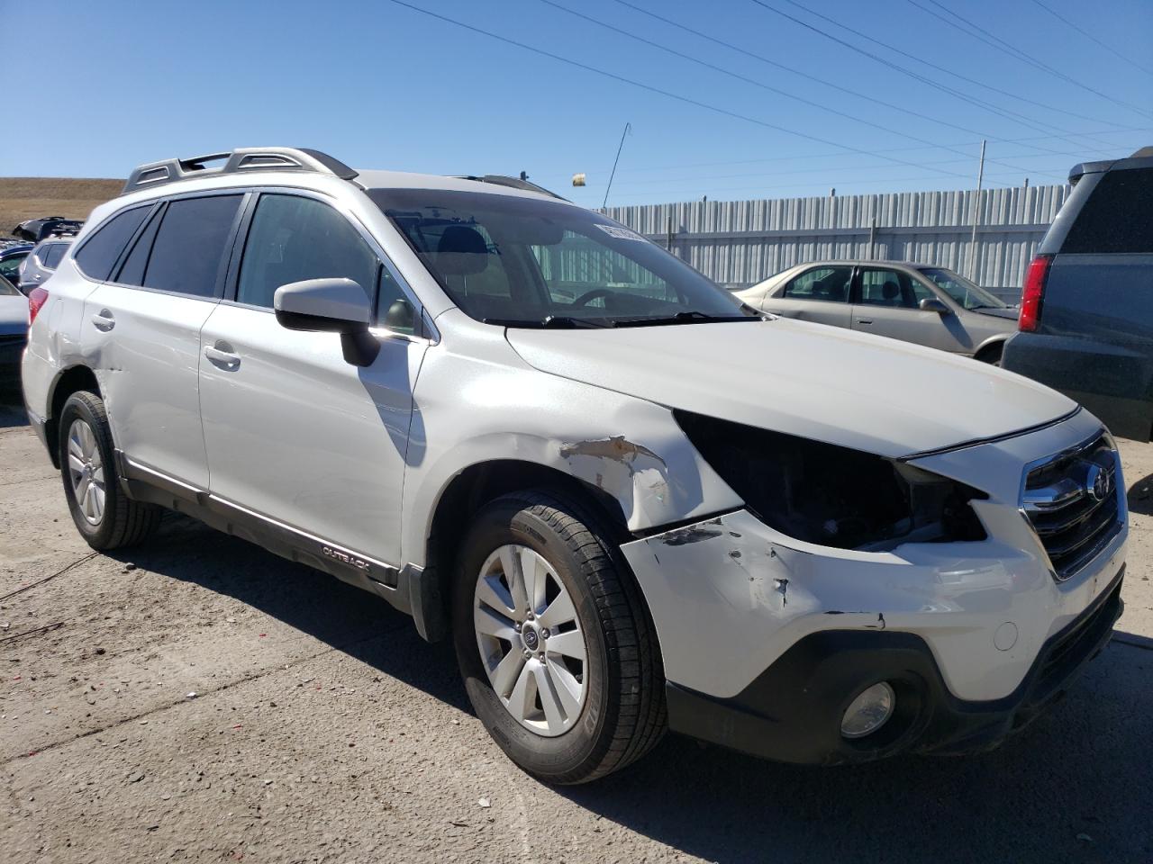 2018 Subaru Outback VIN 4S4BSACC2J3221836 Copart auction photo, front end / side damage thumbnail 4