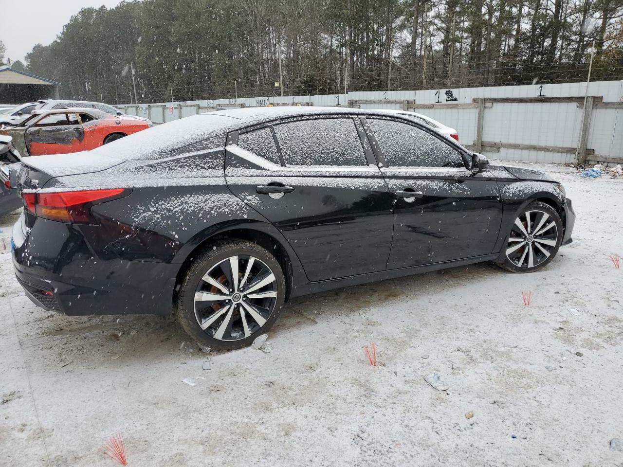 2021 Nissan Altima VIN 1N4BL4CW6MN306108 Copart auction photo, front end / side damage thumbnail 3