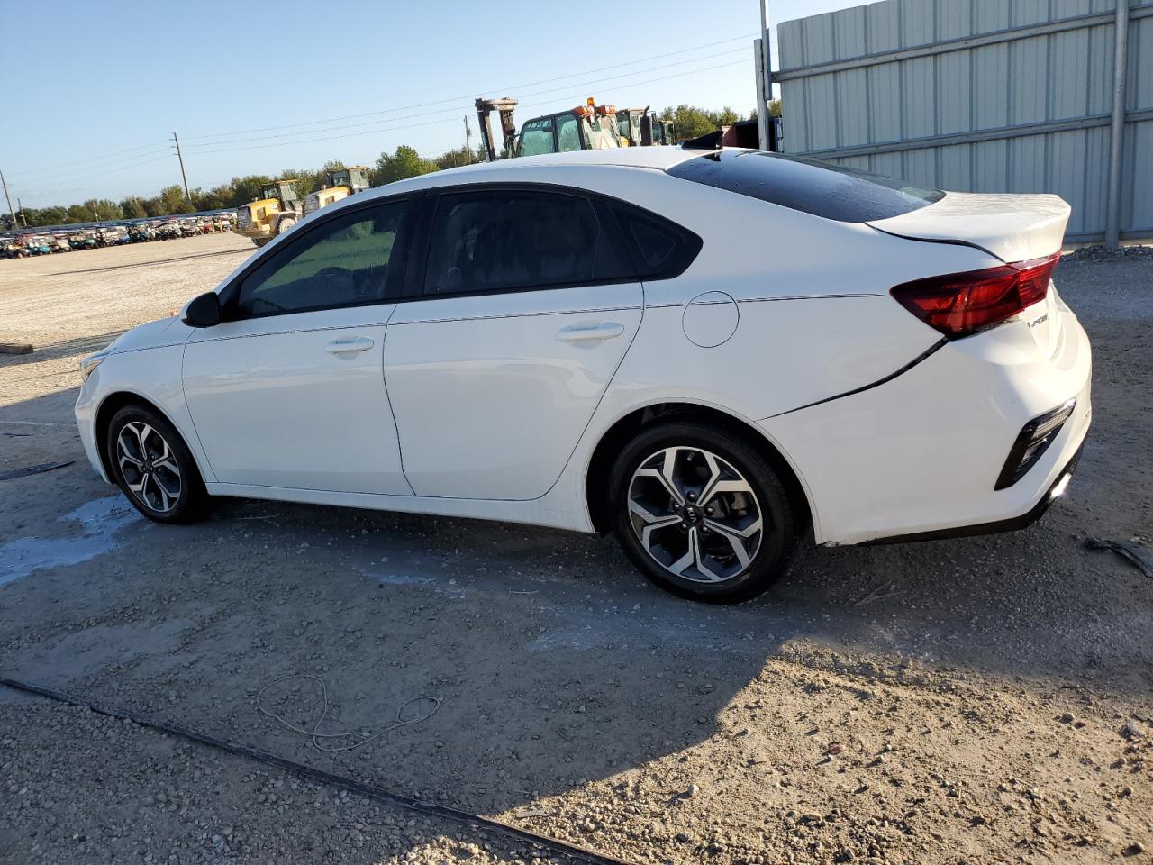 2020 KIA Forte VIN 3KPF24AD5LE252268 Copart auction photo, rear end damage thumbnail 2