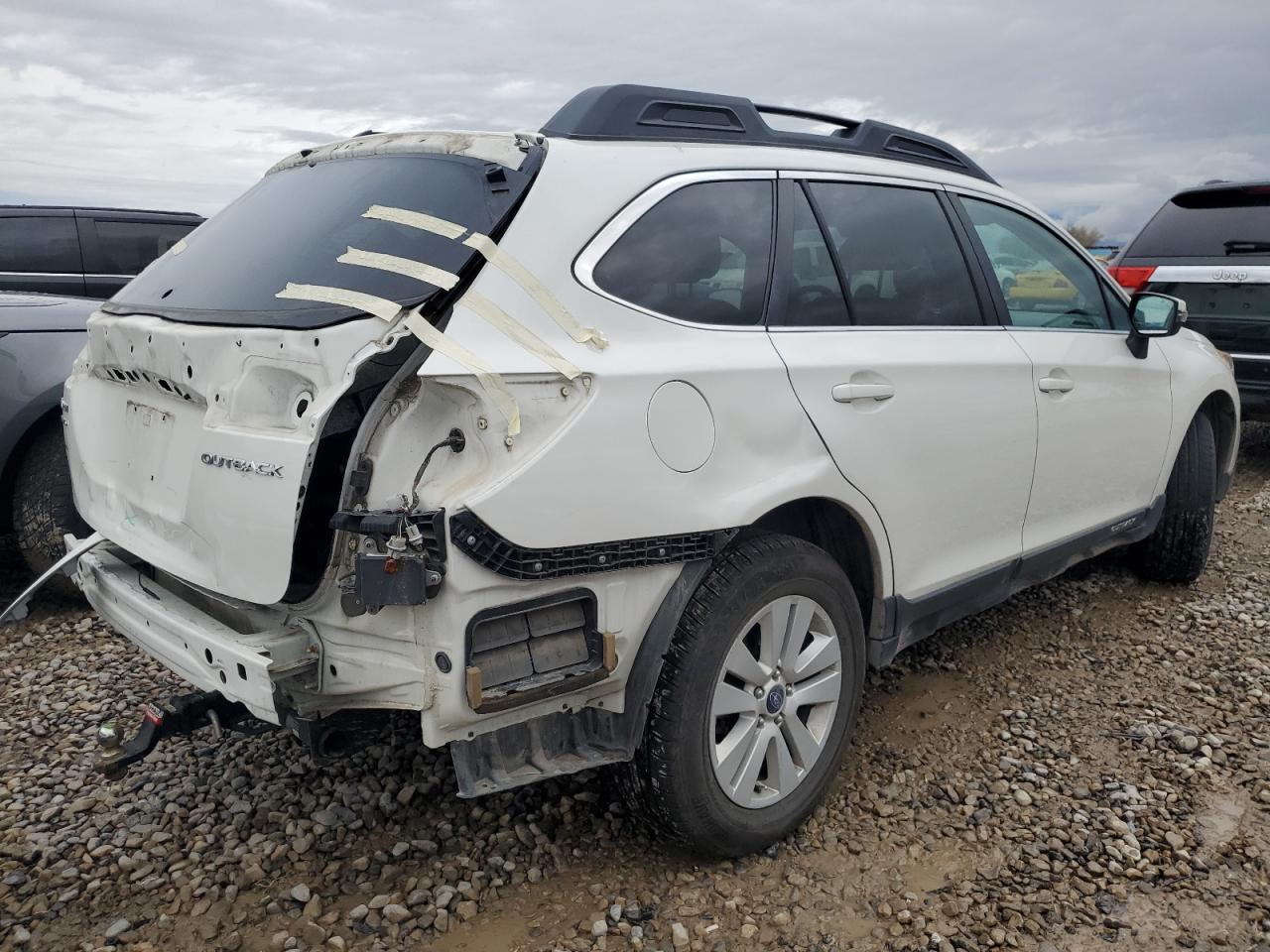 2015 Subaru Outback VIN 4S4BSBFC3F3318407 Copart auction photo, rear end damage thumbnail 3