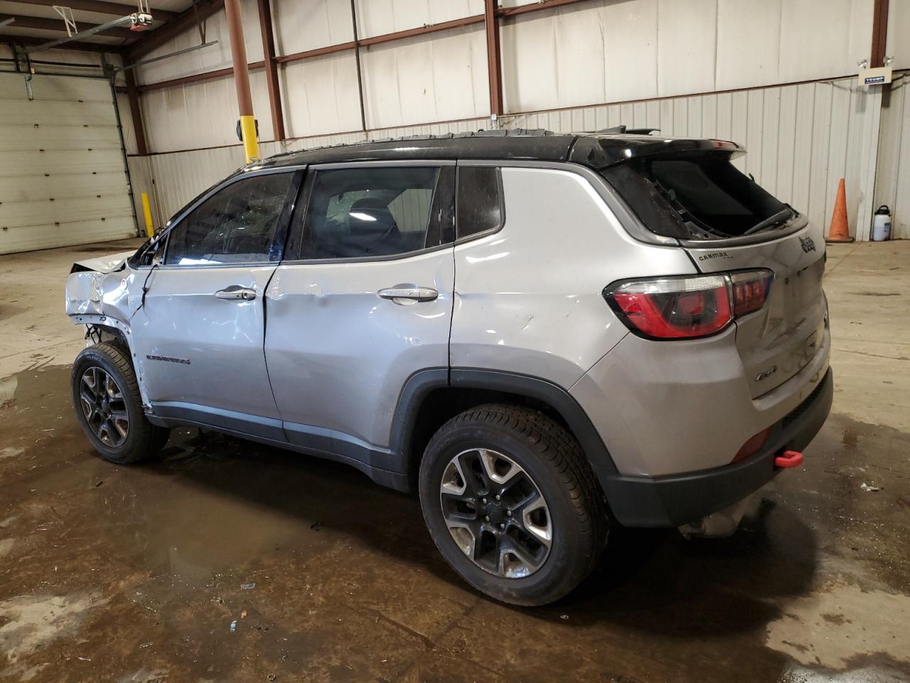 2017 Jeep Compass VIN 3C4NJDDBXHT617099 Copart auction photo, rollover / top/roof damage thumbnail 2