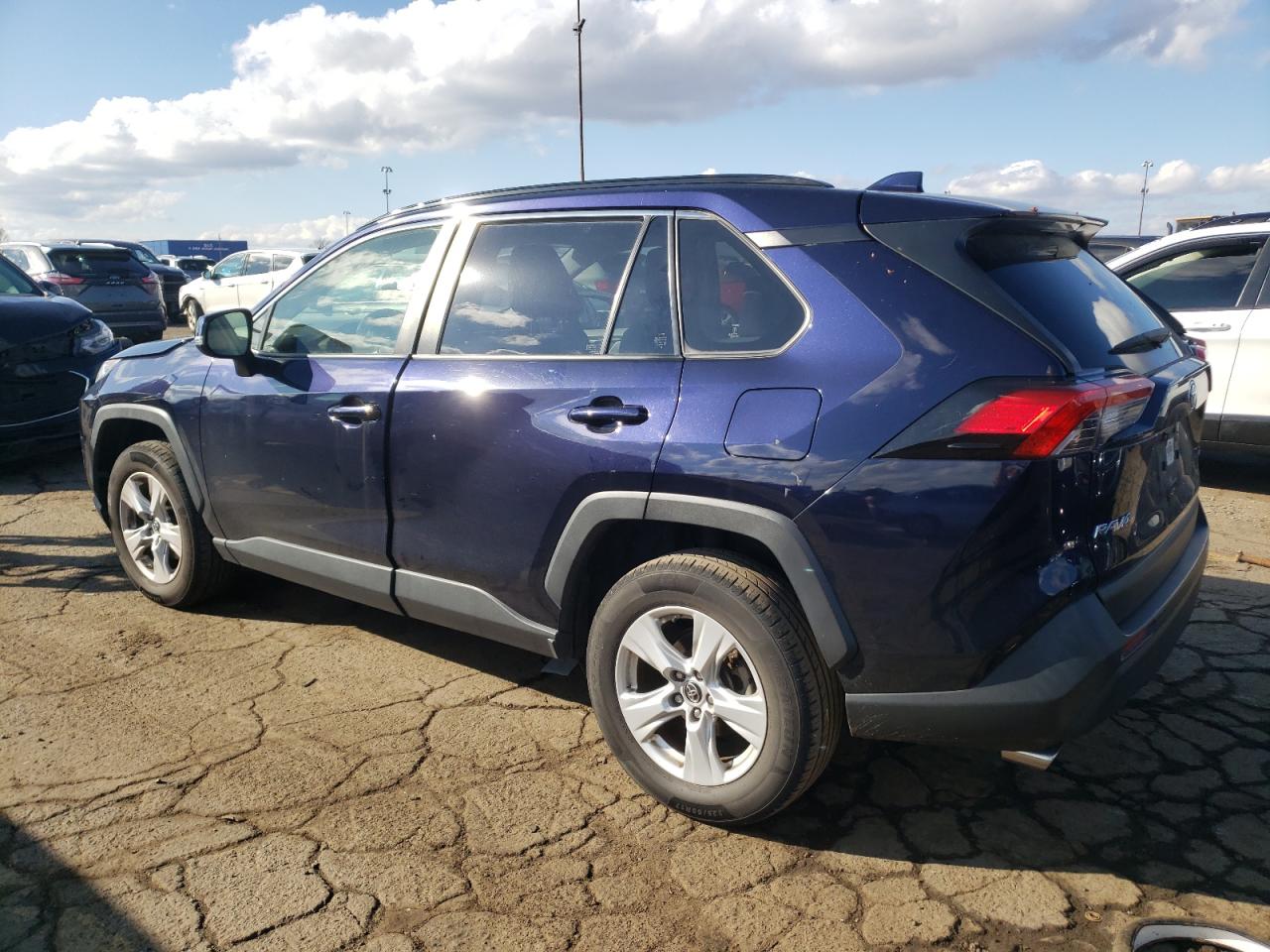 2019 Toyota RAV 4 VIN JTMW1RFV9KD511684 Copart auction photo, front end damage thumbnail 2