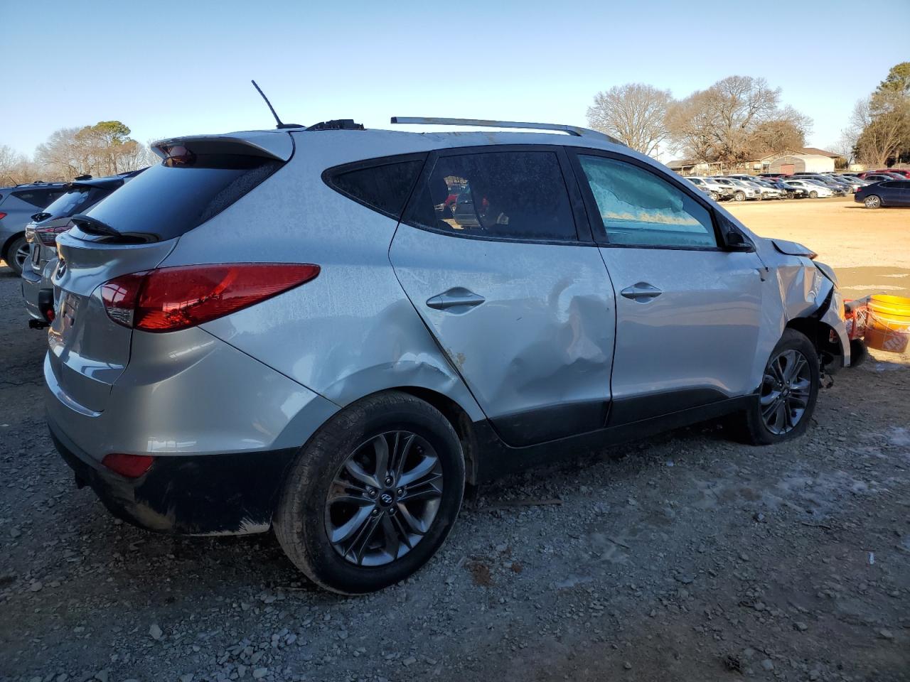 2014 Hyundai Tucson VIN KM8JU3AG0EU891988 Copart auction photo, front end / side damage thumbnail 3
