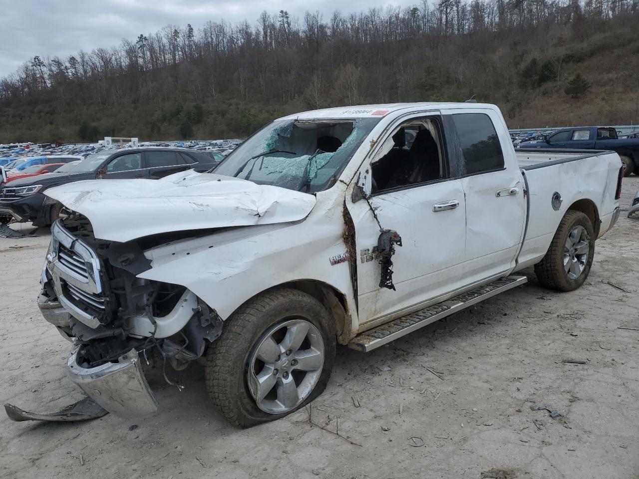2018 RAM 1500 VIN 1C6RR6GT0JS211521