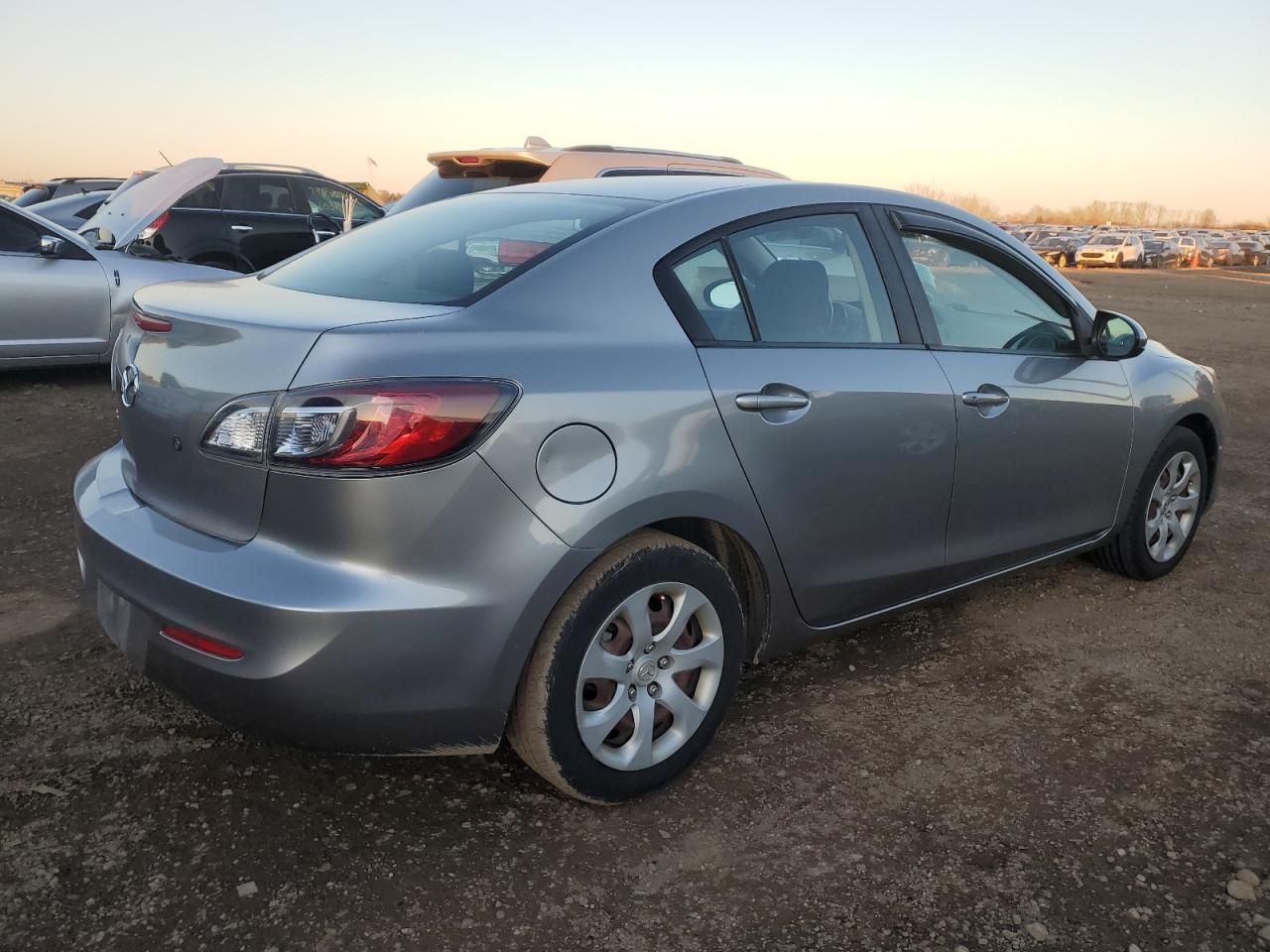2013 Mazda 3 VIN JM1BL1TF5D1725504 Copart auction photo, rear end damage thumbnail 3