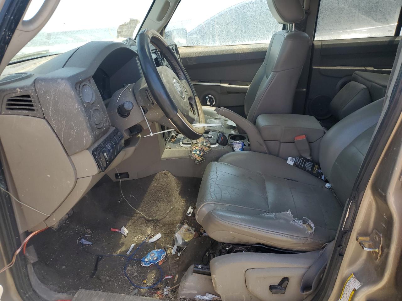 2006 Jeep Commander VIN 1J8HG48N76C175576 Copart auction photo, front end / side damage thumbnail 7