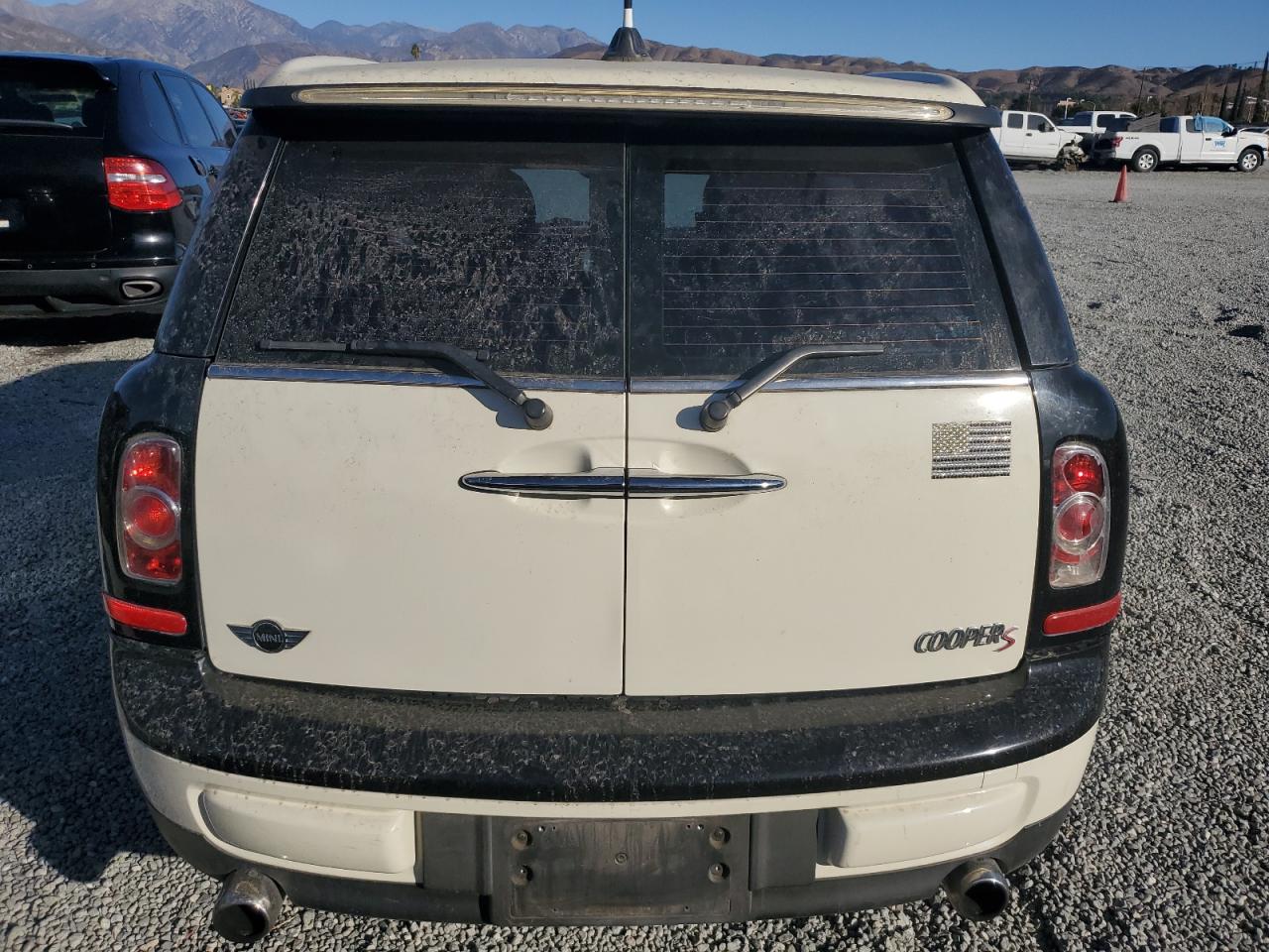 2011 MINI Cooper VIN WMWZG3C5XBTY35940 Copart auction photo, minor dent/scratches damage thumbnail 6
