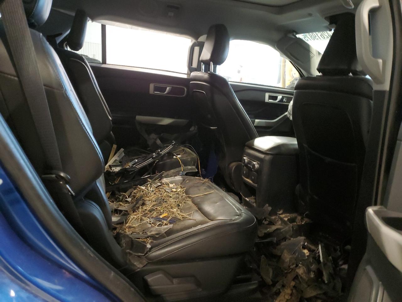 2020 Ford Explorer VIN 1FMSK8DH3LGC29135 Copart auction photo, front end / side damage thumbnail 12