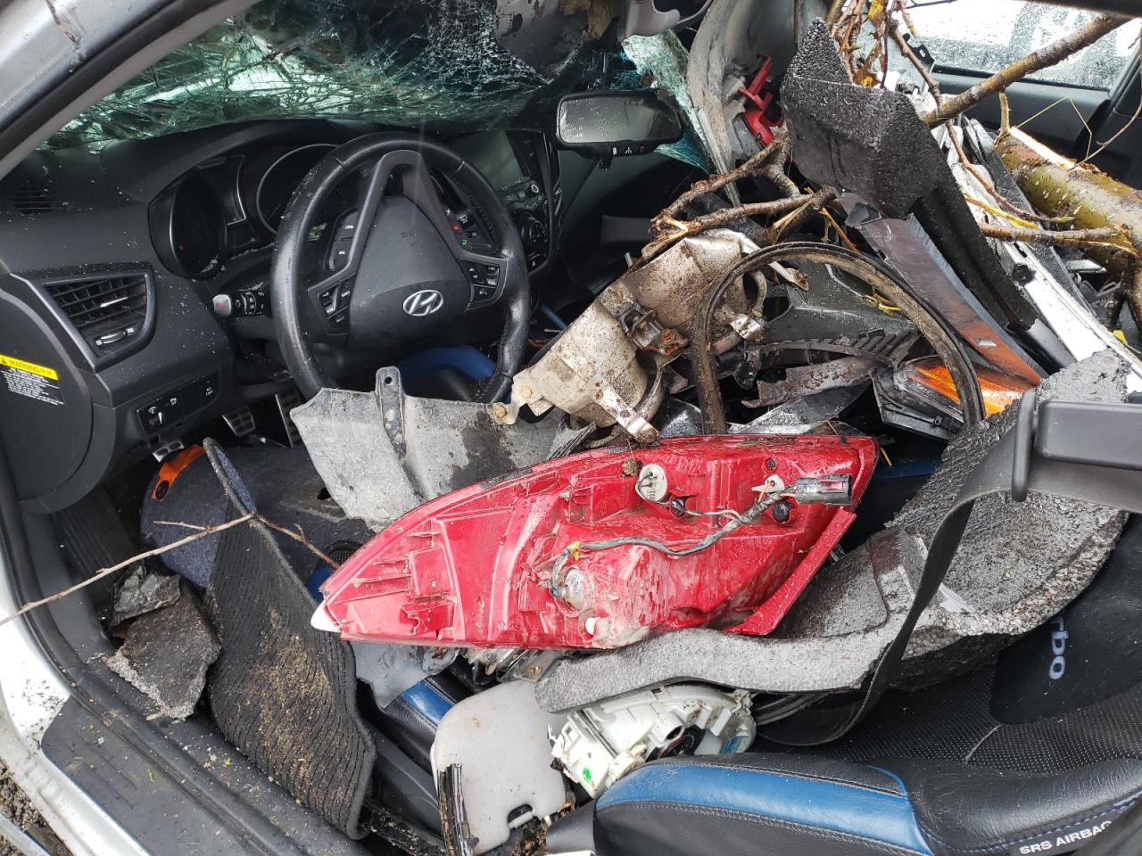 2013 Hyundai Veloster VIN KMHTC6AE6DU105394 Copart auction photo, all over damage thumbnail 8