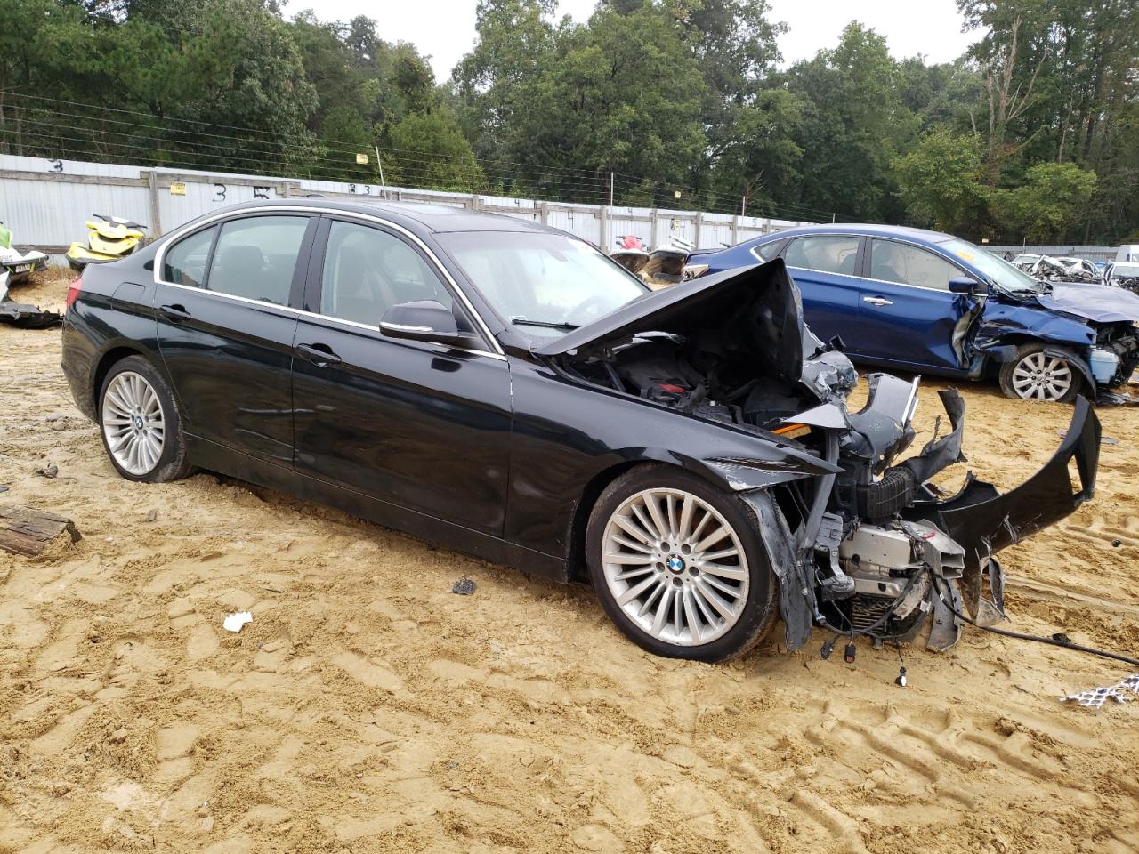 2013 BMW 3er VIN WBA3B5C52DF597793 Copart auction photo, front end / minor dent/scratches damage thumbnail 4