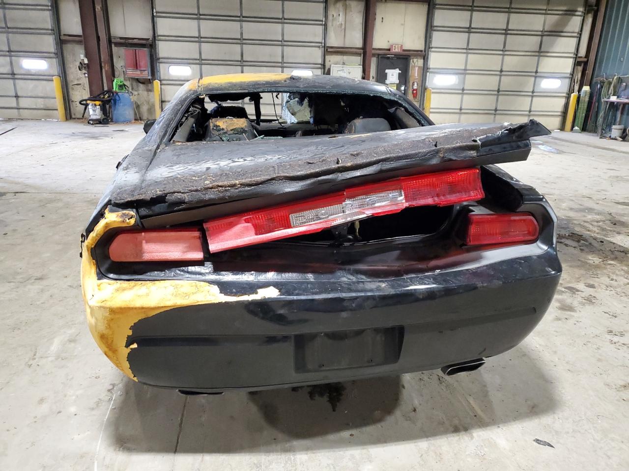 2013 Dodge Challenger VIN 2C3CDYAG5DH562588 Copart auction photo, burn / mechanical damage thumbnail 6
