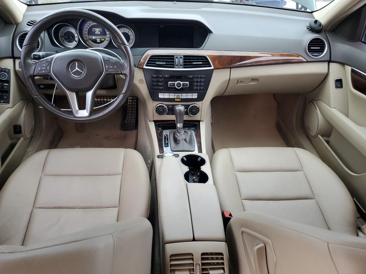 2014 Mercedes-Benz C-klasse VIN WDDGF8AB2ER318500 Copart auction photo, rear end damage thumbnail 8