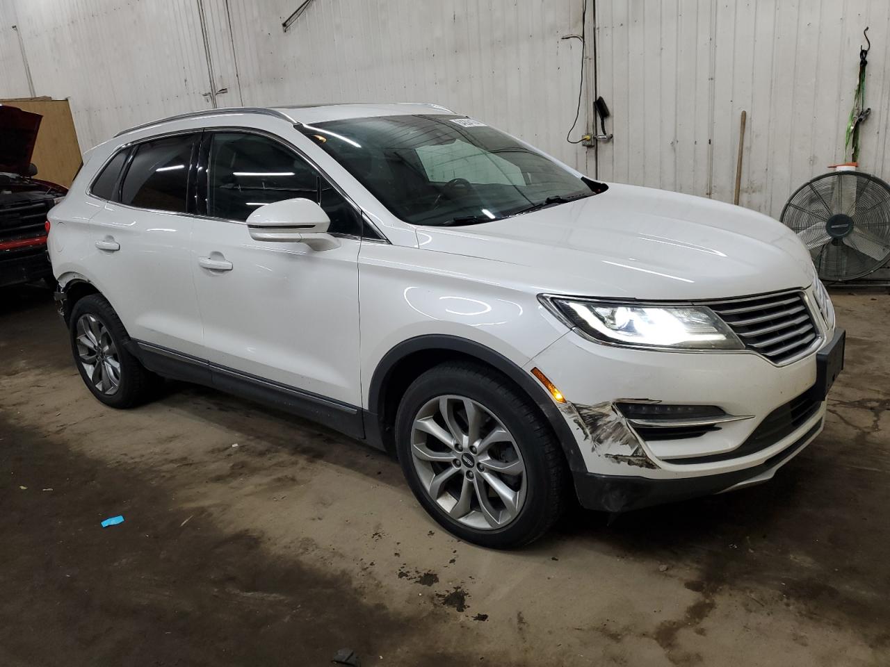2015 Lincoln MKZ VIN 5LMTJ2AH6FUJ15156 Copart auction photo, rear end / front end damage thumbnail 4