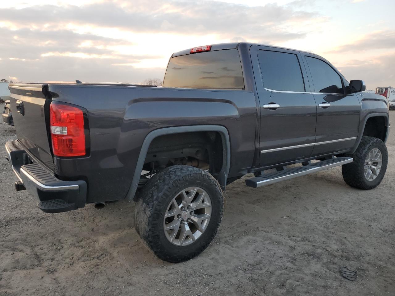 2014 GMC Sierra VIN 3GTU2VEC4EG384573 Copart auction photo, side / mechanical damage thumbnail 3