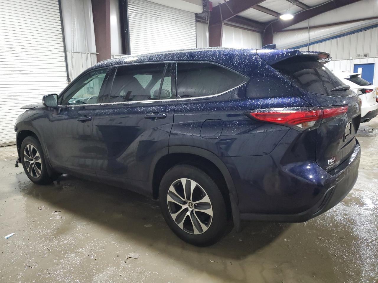 2021 Toyota Highlander VIN 5TDHZRBHXMS532388 Copart auction photo, front end / undercarriage damage thumbnail 2