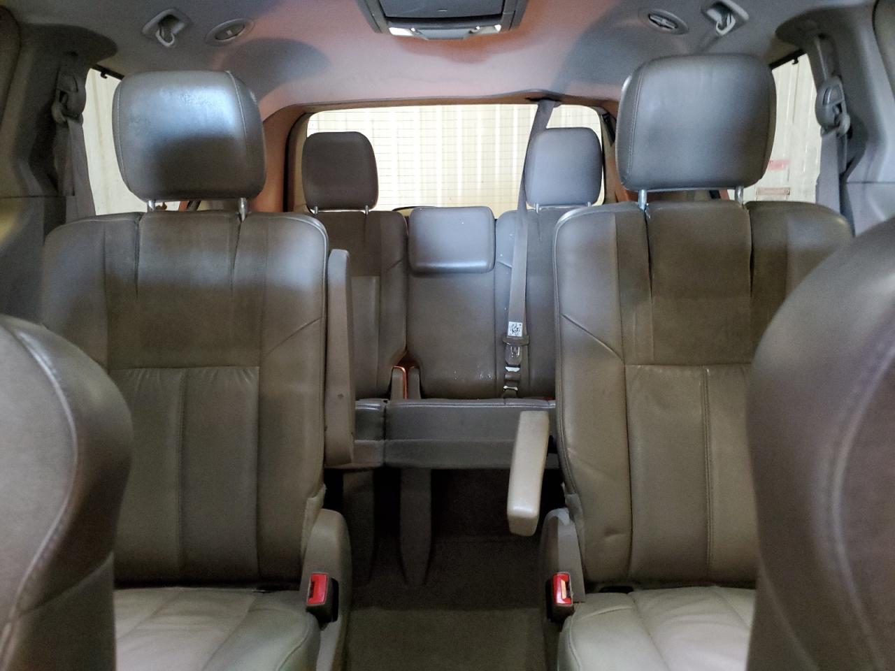 2014 Chrysler Town & Country VIN 2C4RC1GG2ER453542 Copart auction photo, rear end damage thumbnail 10