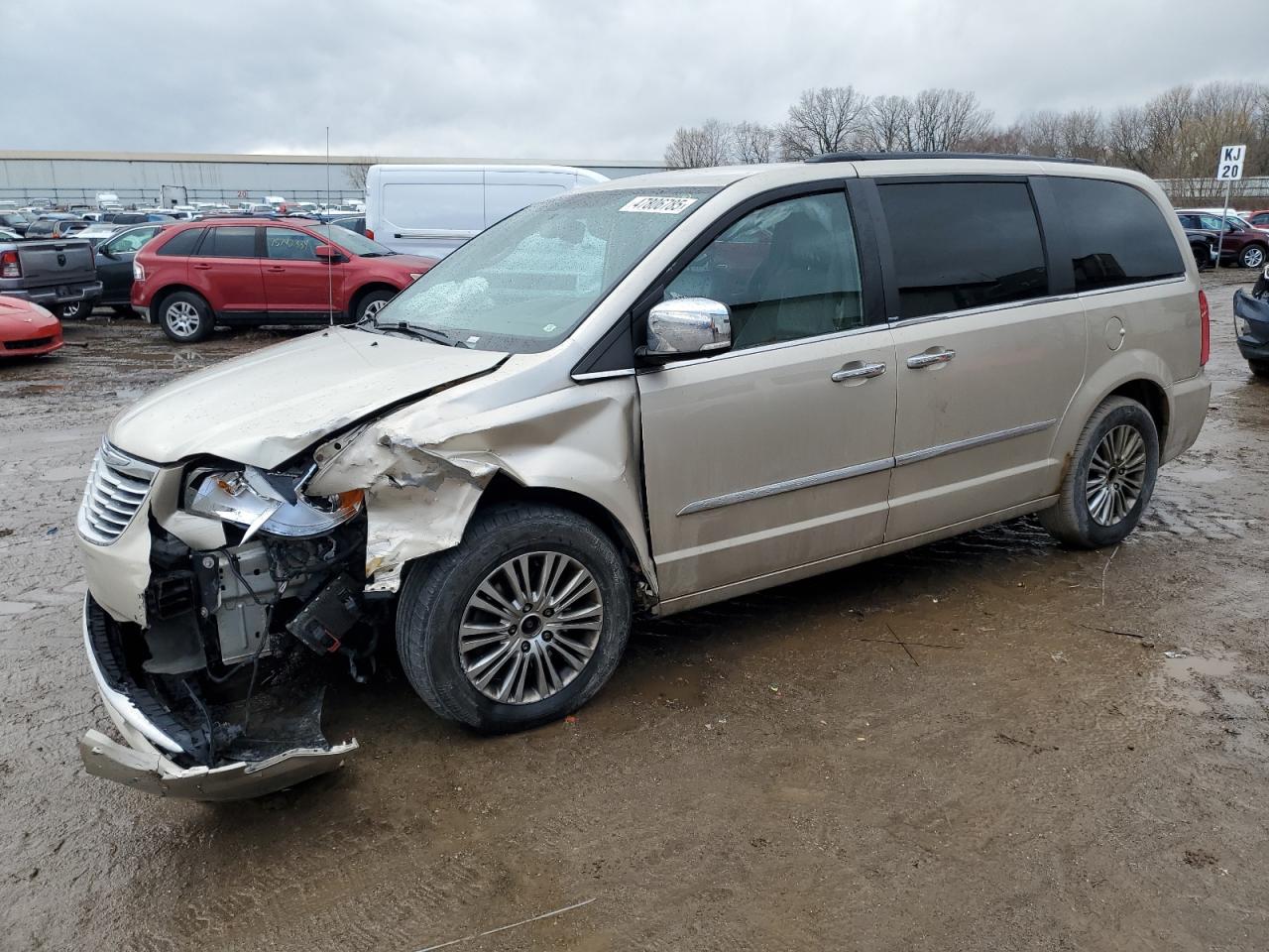 2013 Chrysler Town & Country VIN 2C4RC1CG0DR623028 - Copart auction photo