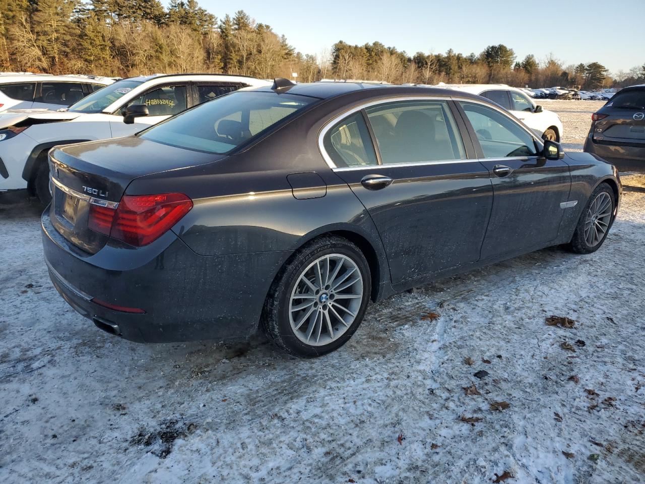 2013 BMW 7er VIN WBAYF8C59DD139854 Copart auction photo, front end damage thumbnail 3