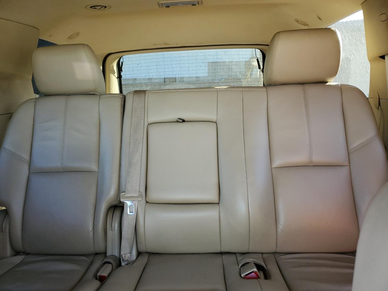 2011 Chevrolet Tahoe VIN 1GNSKBE01BR324622 Copart auction photo, front end / minor dent/scratches damage thumbnail 10
