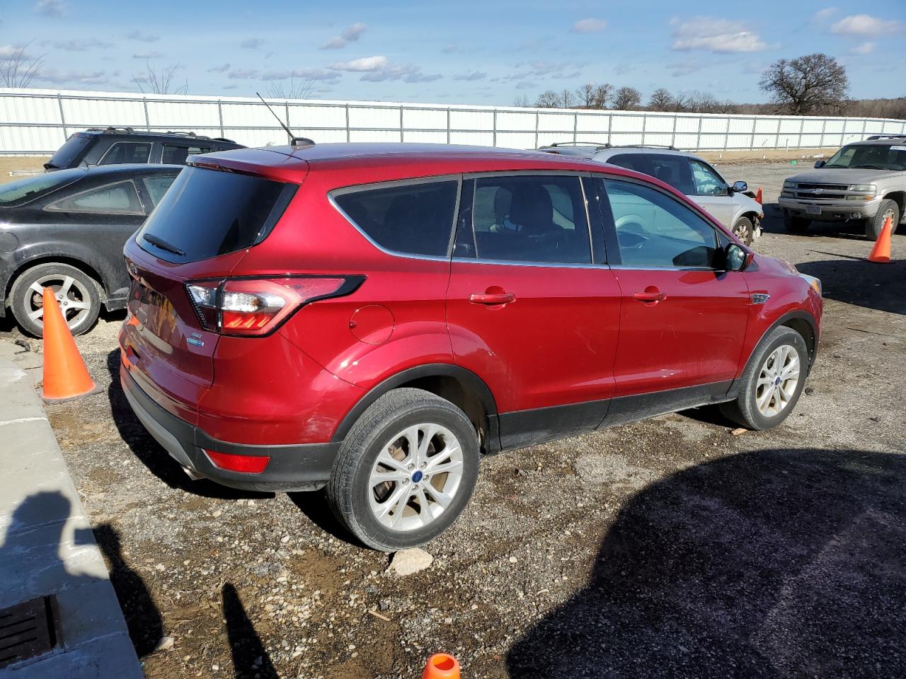 2017 Ford Escape VIN 1FMCU9GD3HUD85102 Copart auction photo, minor dent/scratches damage thumbnail 3