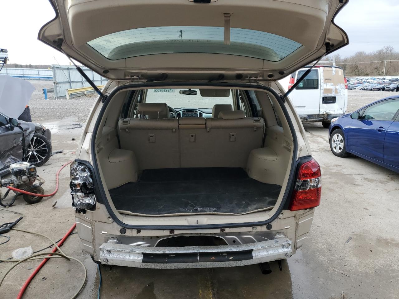 2007 Toyota Highlander VIN JTEHD21A370047829 Copart auction photo, front end / rear end damage thumbnail 6