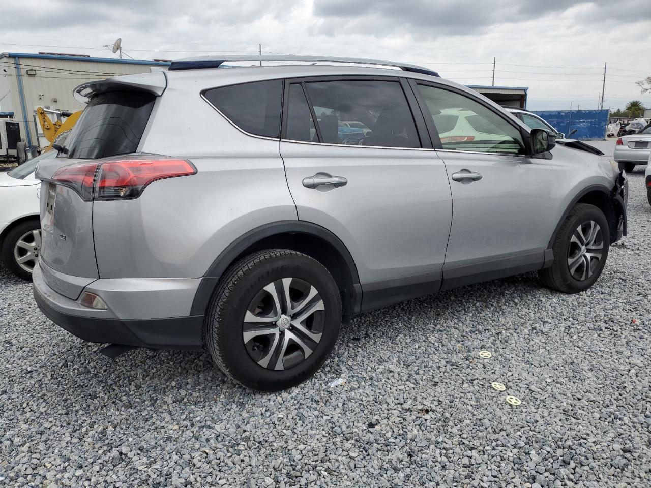 2018 Toyota RAV 4 VIN JTMZFREV1JJ162505 Copart auction photo, front end damage thumbnail 3