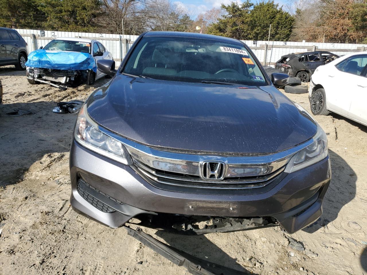 2017 Honda Accord VIN 1HGCR2F35HA225098 Copart auction photo, front end / minor dent/scratches damage thumbnail 5