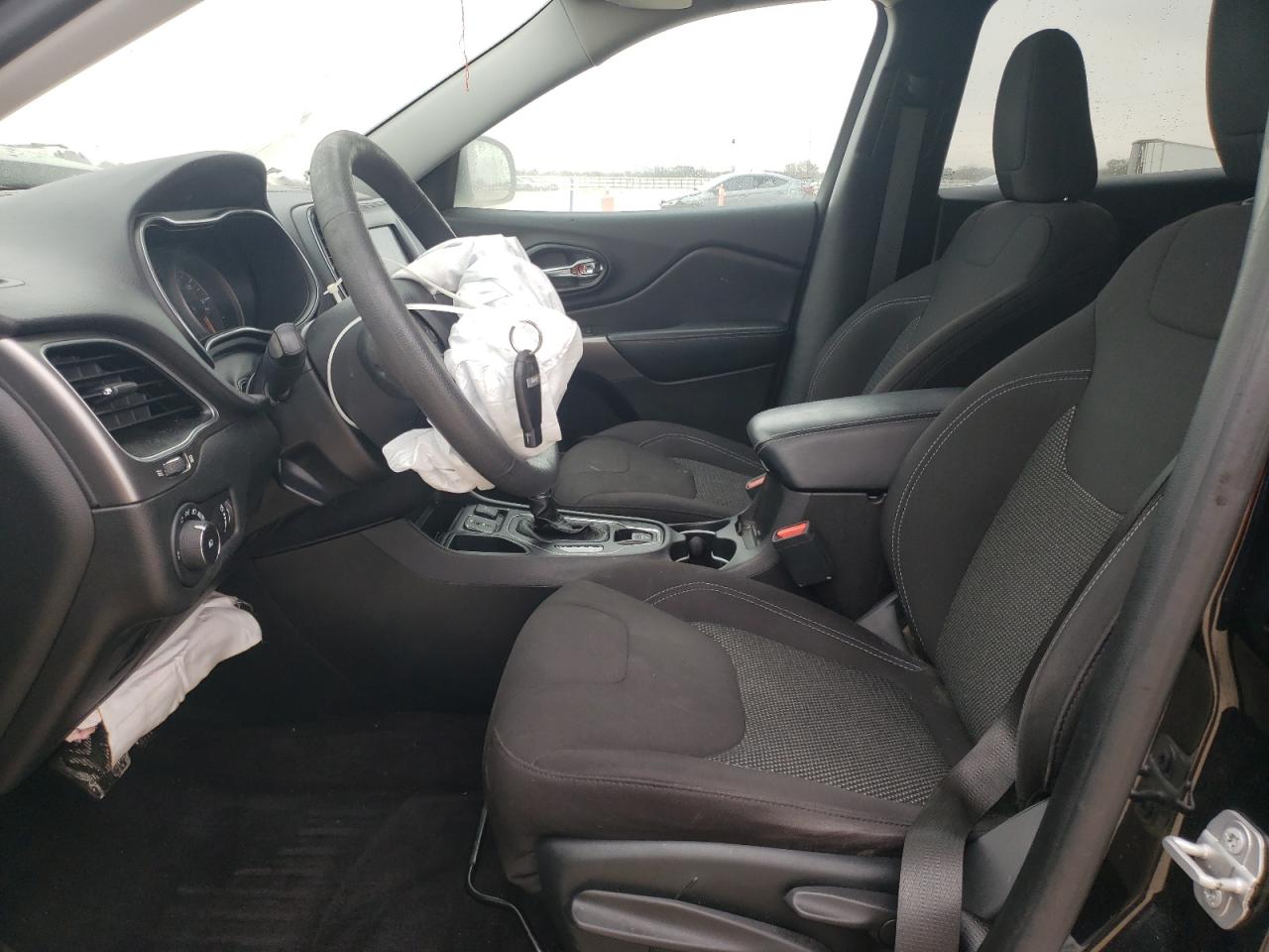 2019 Jeep Grand Cherokee VIN 1C4PJLCBXKD148016 Copart auction photo, front end damage thumbnail 7