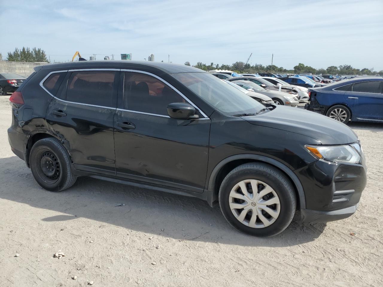 2018 Nissan Rogue VIN KNMAT2MT3JP602069 Copart auction photo, rear end damage thumbnail 4