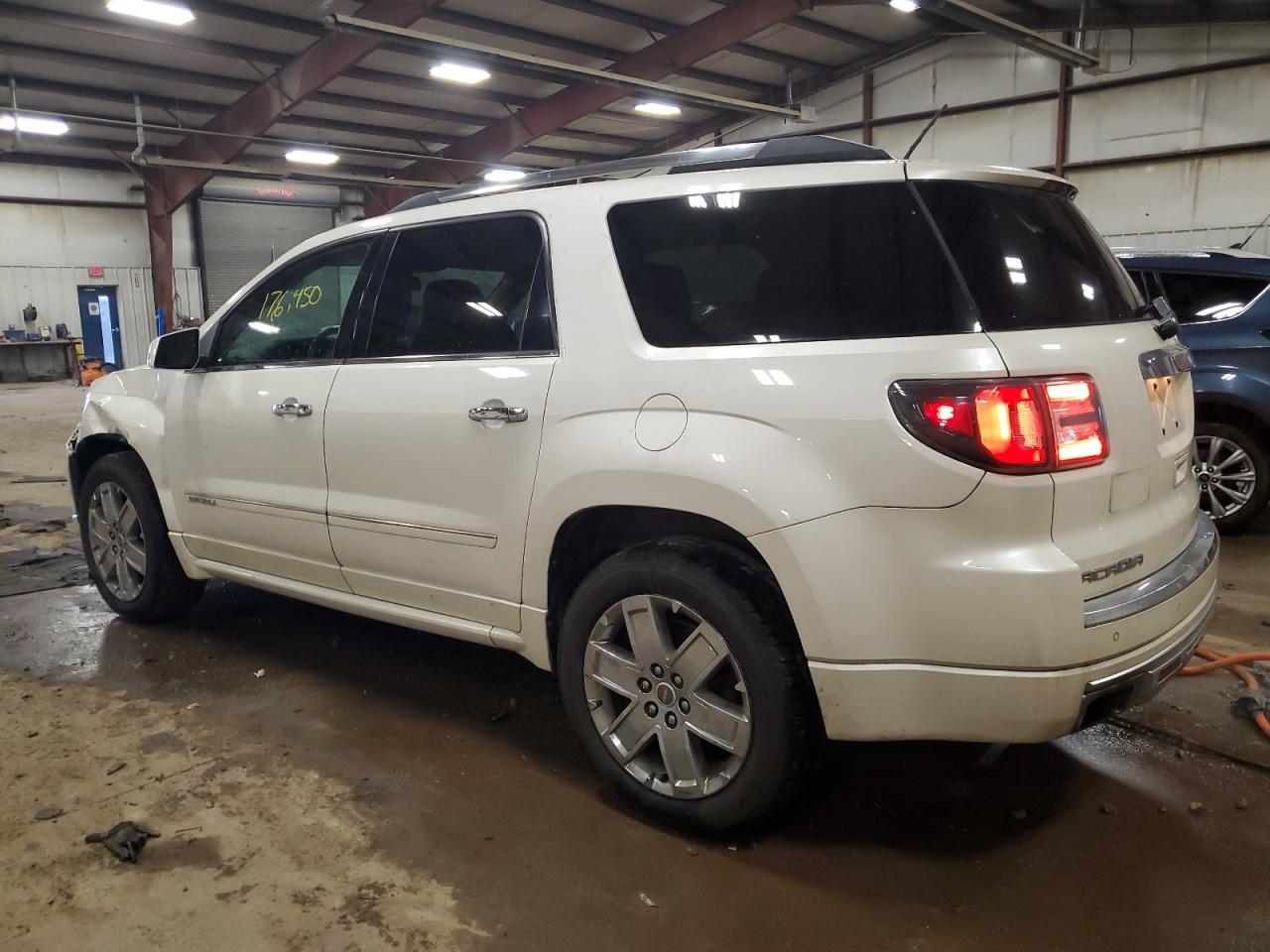 2015 GMC Acadia VIN 1GKKRTKD0FJ169037 Copart auction photo, front end / side damage thumbnail 2