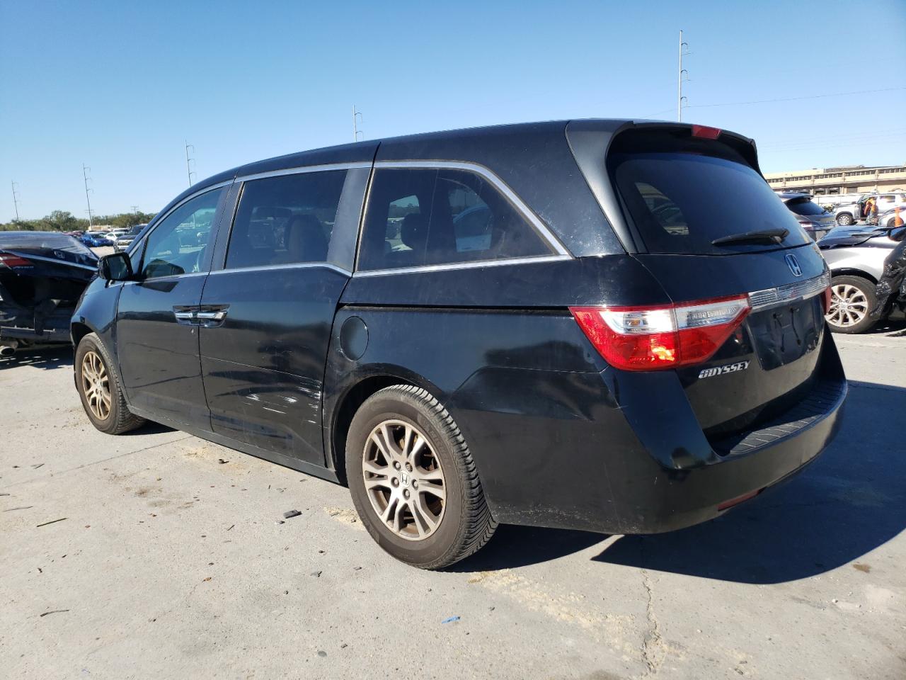 2011 Honda Odyssey VIN 5FNRL5H45BB071234 Copart auction photo, front end damage thumbnail 2