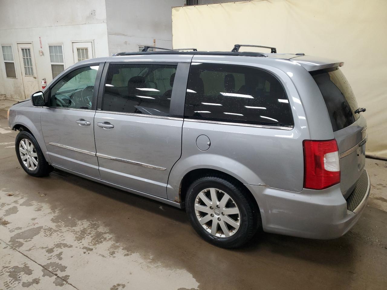 2013 Chrysler Town & Country VIN 2C4RC1BG8DR706028 Copart auction photo, front end / minor dent/scratches damage thumbnail 2