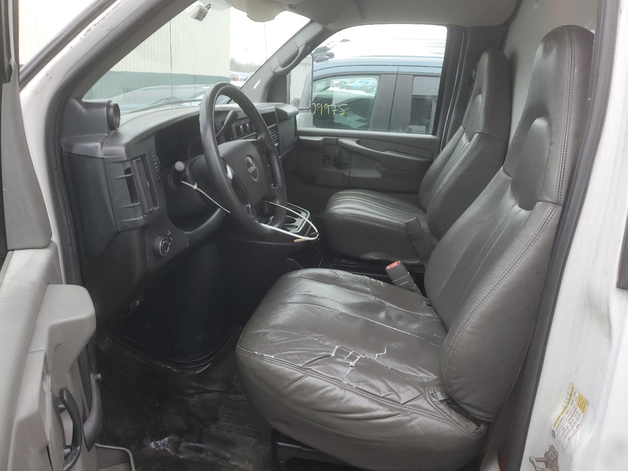 2008 GMC Savana VIN 1GDGG31C481910403 Copart auction photo, minor dent/scratches damage thumbnail 7