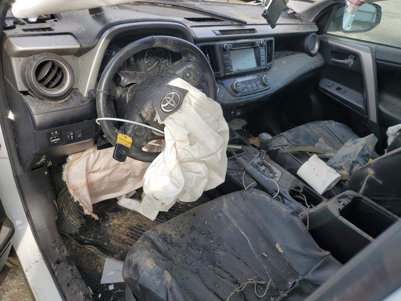2018 Toyota RAV 4 VIN 2T3WFREV1JW471752 Copart auction photo, front end / minor dent/scratches damage thumbnail 8