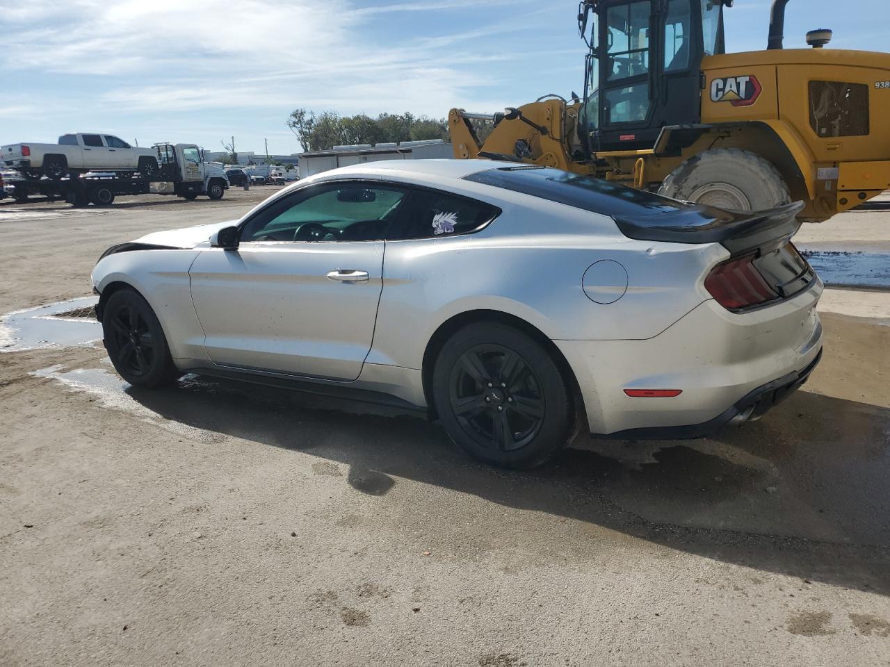 2018 Ford Mustang VIN 1FA6P8TH4J5145980 Copart auction photo, front end damage thumbnail 2
