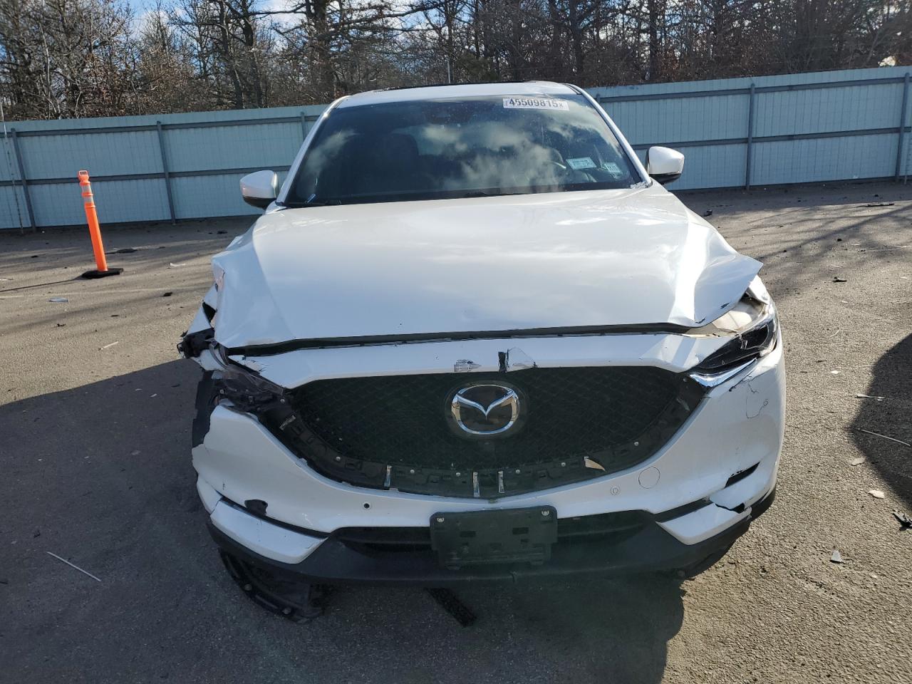 2019 Mazda CX-5 VIN JM3KFBEY7K0537959 Copart auction photo, front end / minor dent/scratches damage thumbnail 5