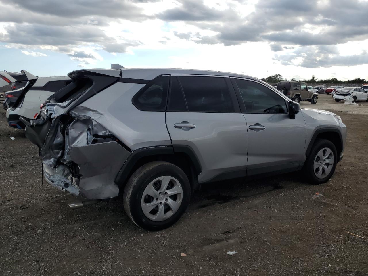 2024 Toyota RAV 4 VIN 2T3H1RFV1RC287916 Copart auction photo, rear end damage thumbnail 3