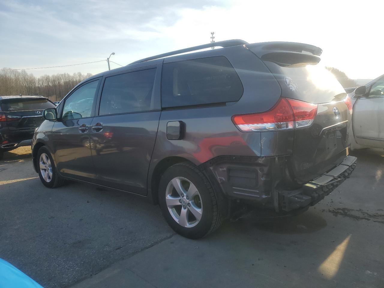 2014 Toyota Sienna VIN 5TDKK3DC6ES437160 Copart auction photo, rear end damage thumbnail 2