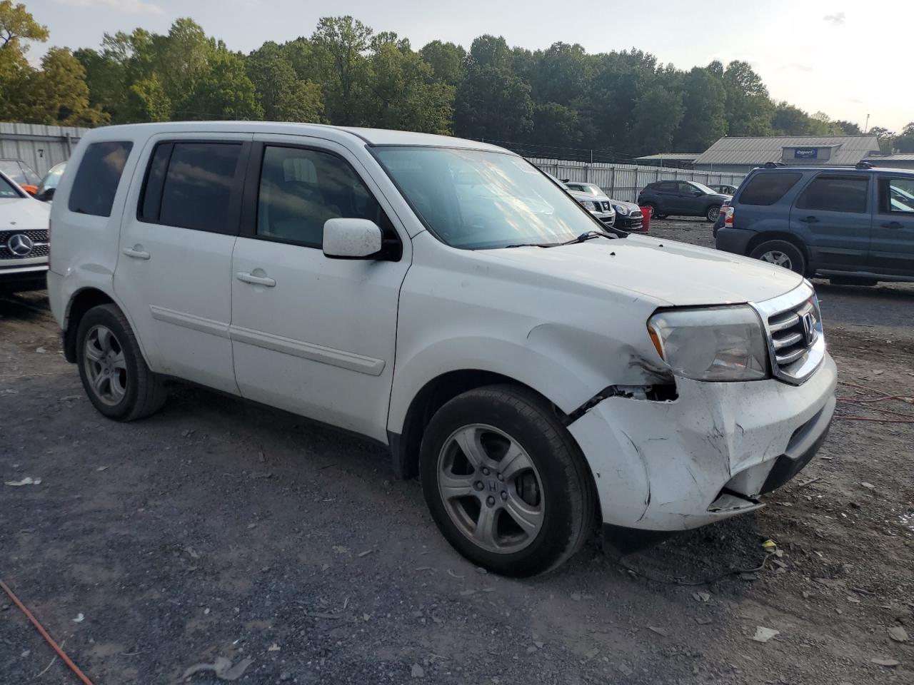 2013 Honda Pilot VIN 5FNYF4H47DB014081 Copart auction photo, front end damage thumbnail 4