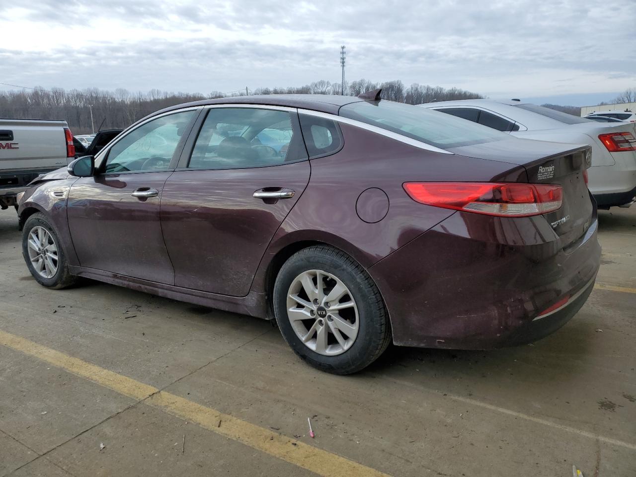 2016 KIA Optima VIN 5XXGT4L39GG090227 Copart auction photo, front end damage thumbnail 2