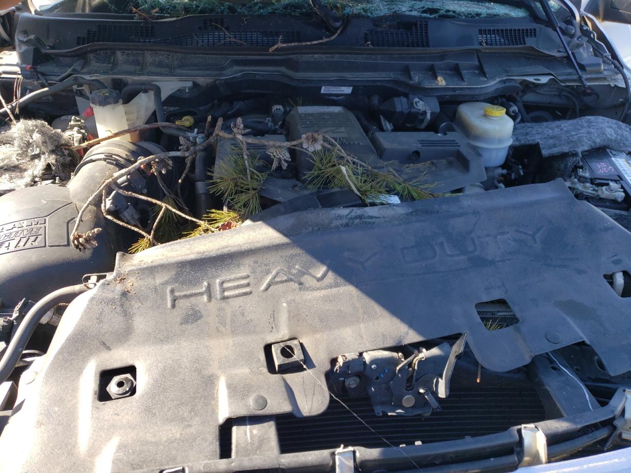 2018 RAM 2500 VIN 3C6UR5GL8JG154187 Copart auction photo, front end / side damage thumbnail 11