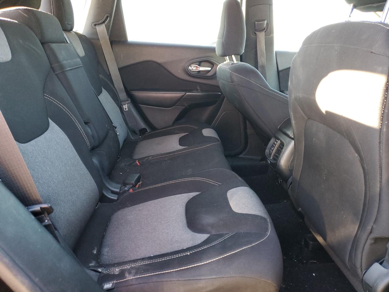 2014 Jeep Grand Cherokee VIN 1C4PJLCB6EW305484 Copart auction photo, front end / minor dent/scratches damage thumbnail 11