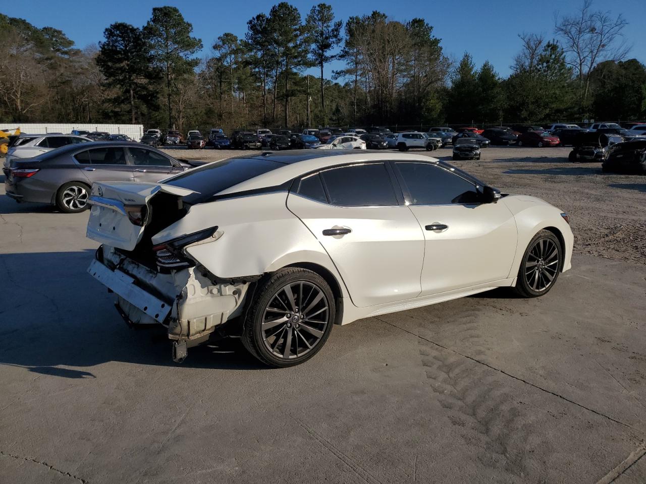 2019 Nissan Maxima VIN 1N4AA6AV6KC383738 Copart auction photo, rear end damage thumbnail 3