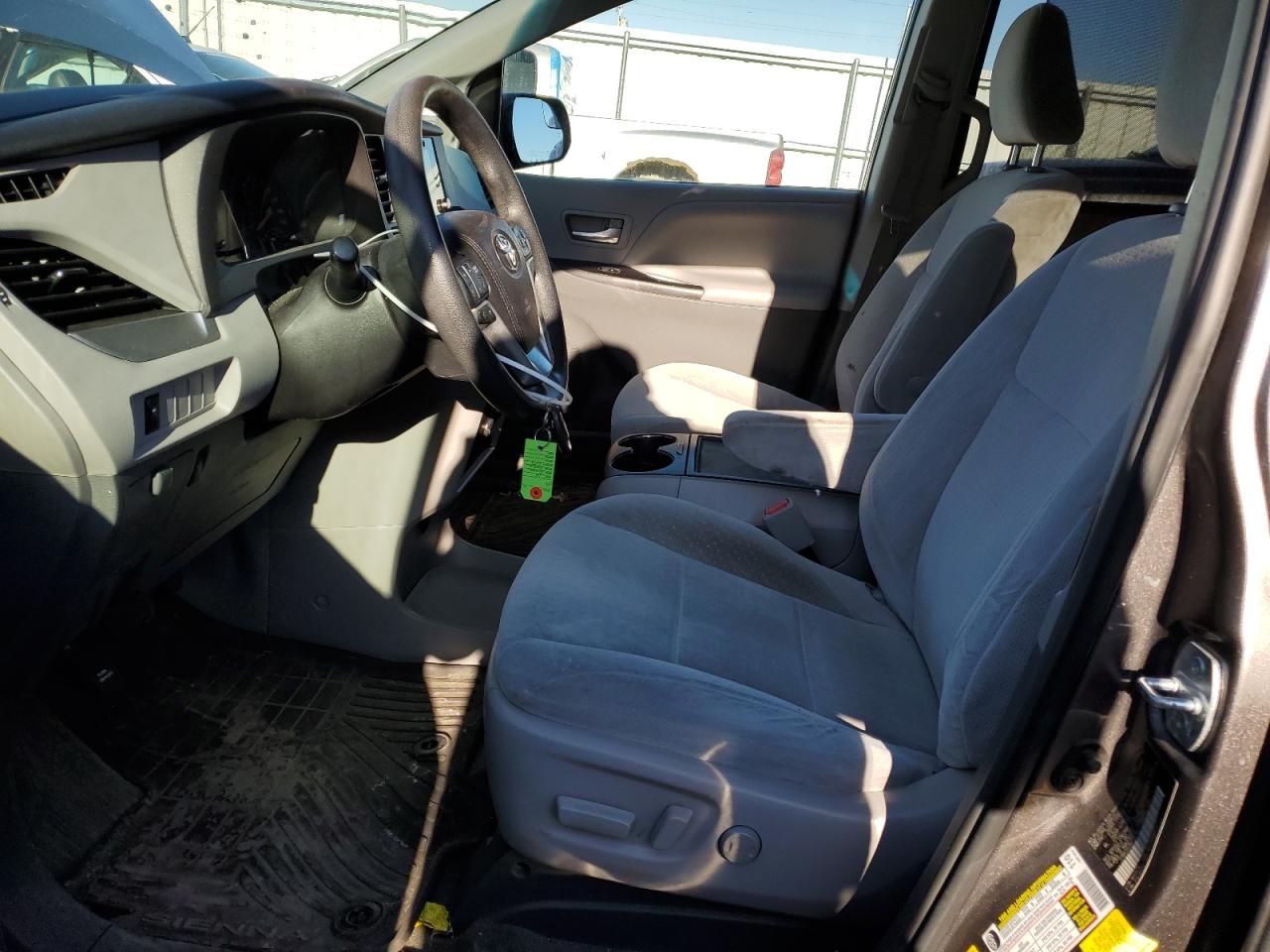 2016 Toyota Sienna VIN 5TDKK3DC0GS715750 Copart auction photo, rear end damage thumbnail 7