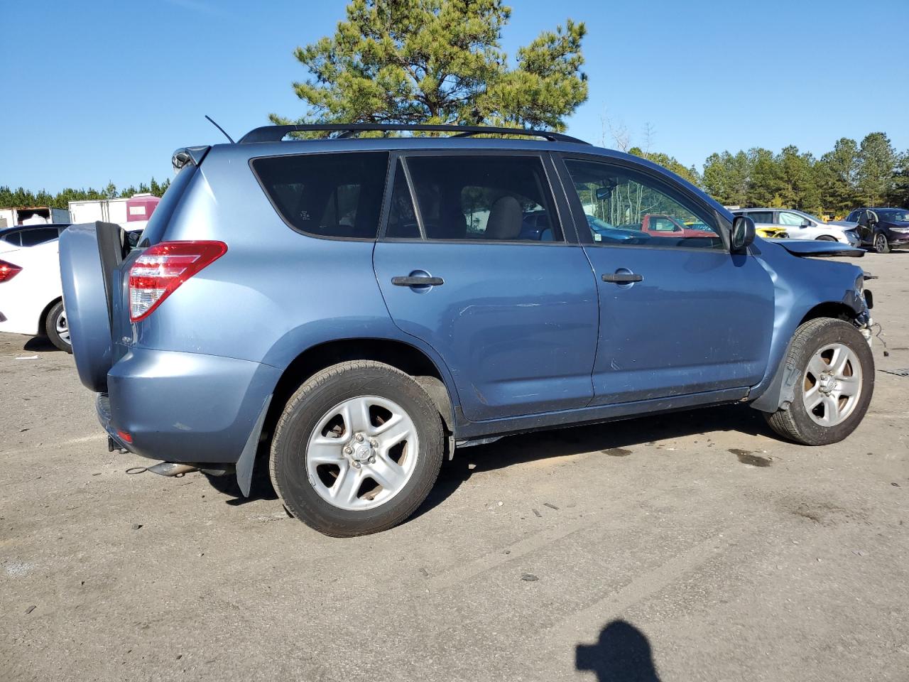 2010 Toyota RAV 4 VIN JTMBF4DV0AD034812 Copart auction photo, front end damage thumbnail 3