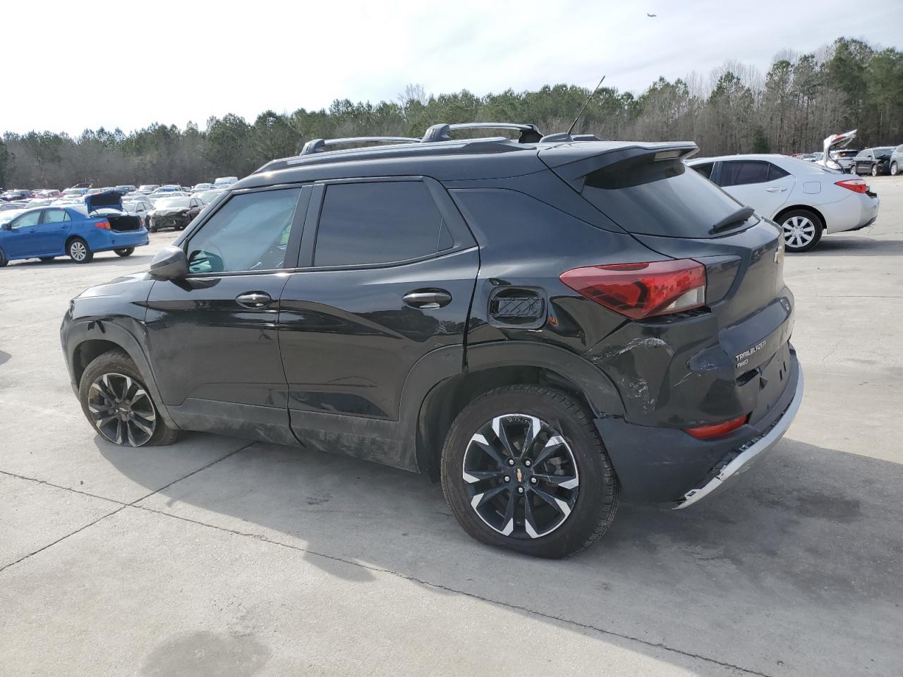 2021 Chevrolet TrailBlazer VIN KL79MRSL8MB175241 Copart auction photo, side / rear end damage thumbnail 2