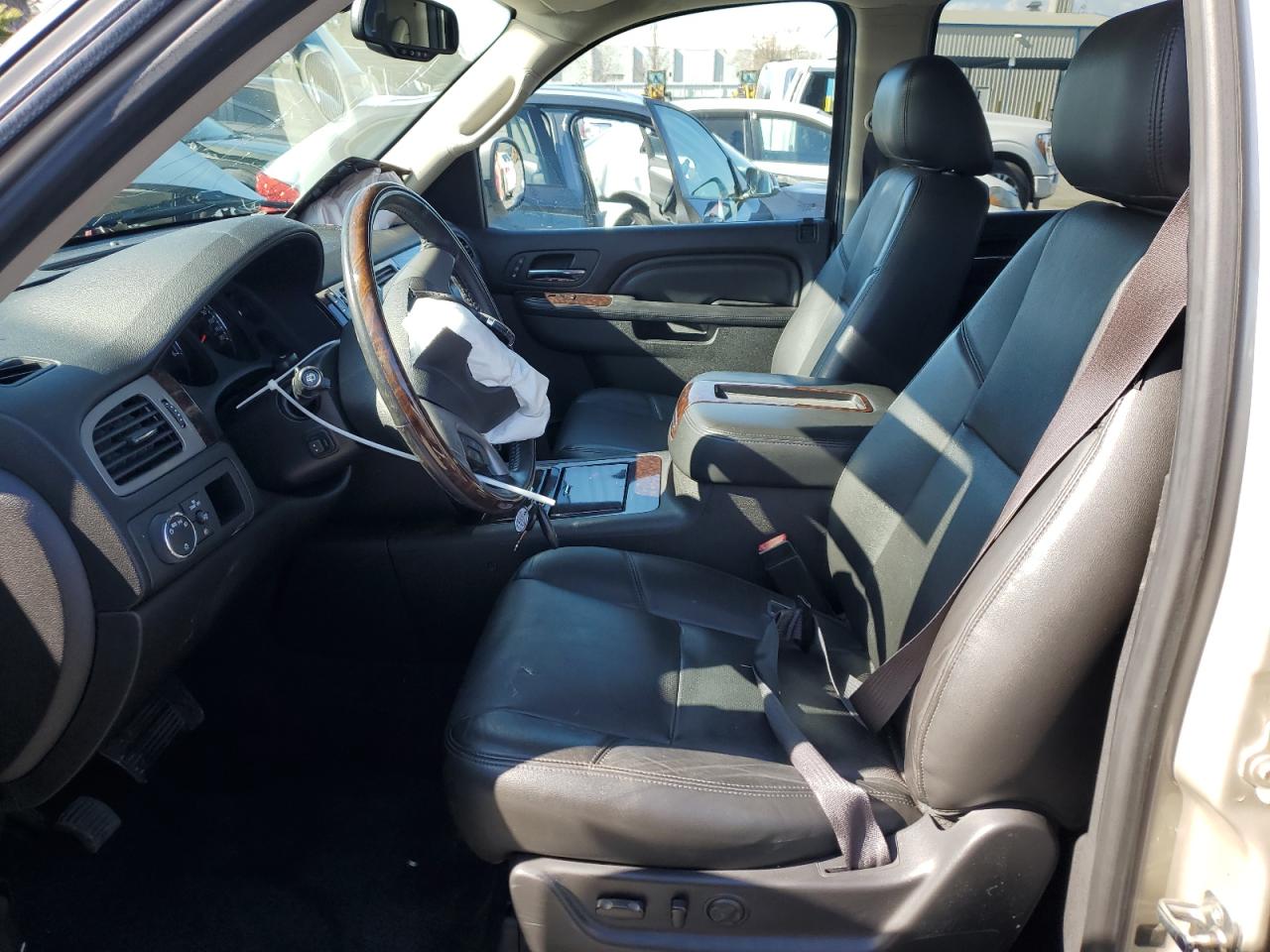 2013 GMC Yukon VIN 1GKS2EEF0DR267478 Copart auction photo, front end / side damage thumbnail 7