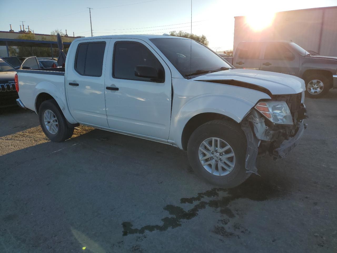 2016 Nissan Navara (Frontier) VIN 1N6AD0ER5GN728066 Copart auction photo, front end damage thumbnail 4