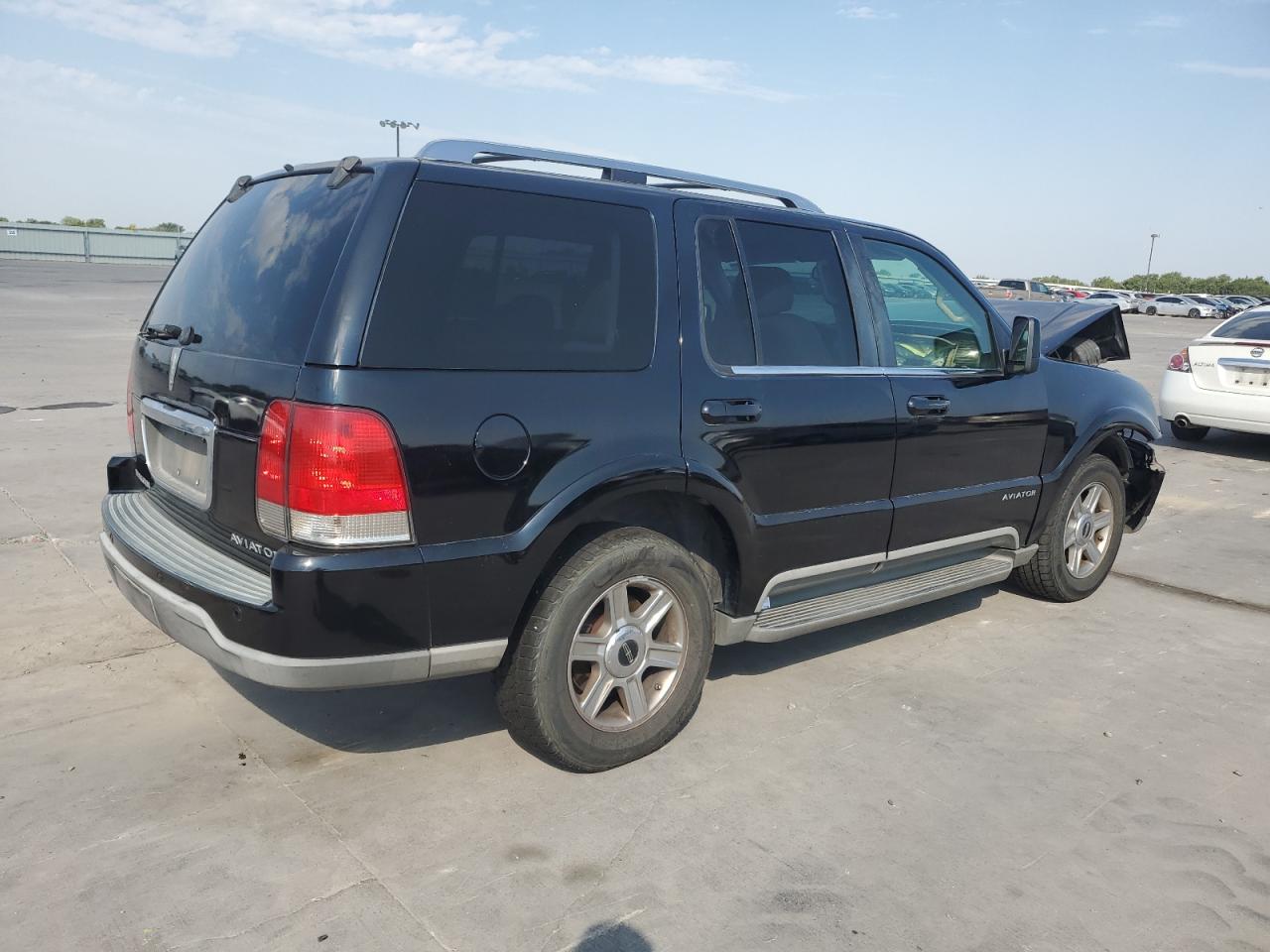 2005 Lincoln Aviator VIN 5LMEU68H35ZJ07210 Copart auction photo, front end / side damage thumbnail 3